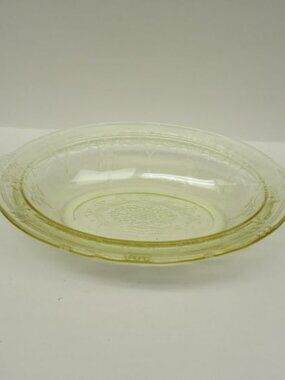 Hocking Glass Topaz Yellow CAMEO BALLERINA 10 In Oval Vegetable Serving Bowl